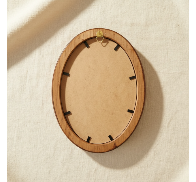 oval photo frame