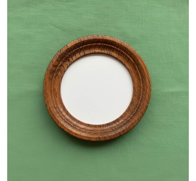 round photo frame