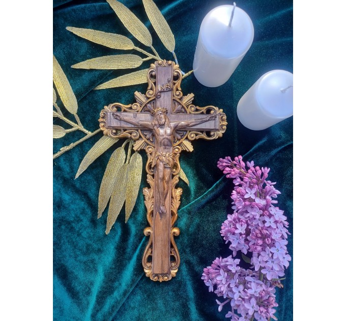 Ornate Crucifix - Gold