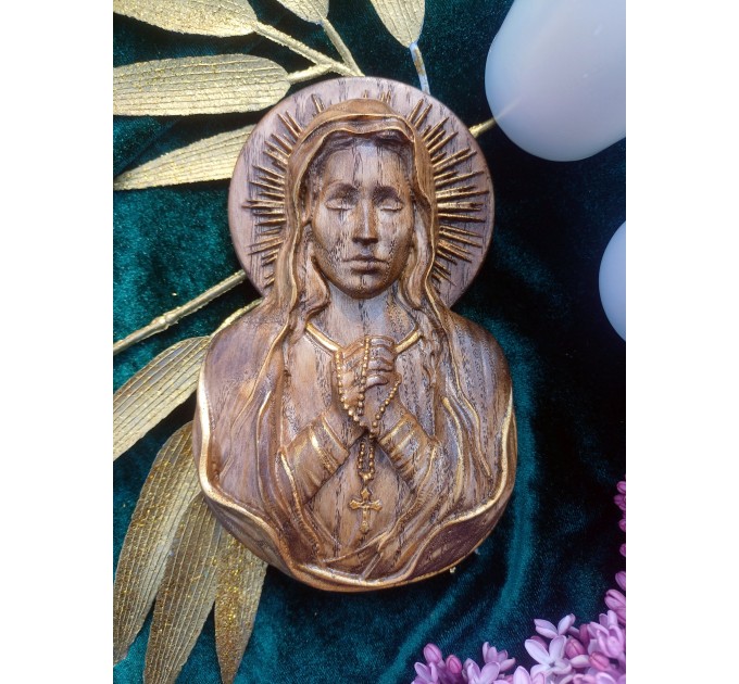 Praying Mary Plaque